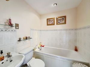 Photo 19- click for photo gallery